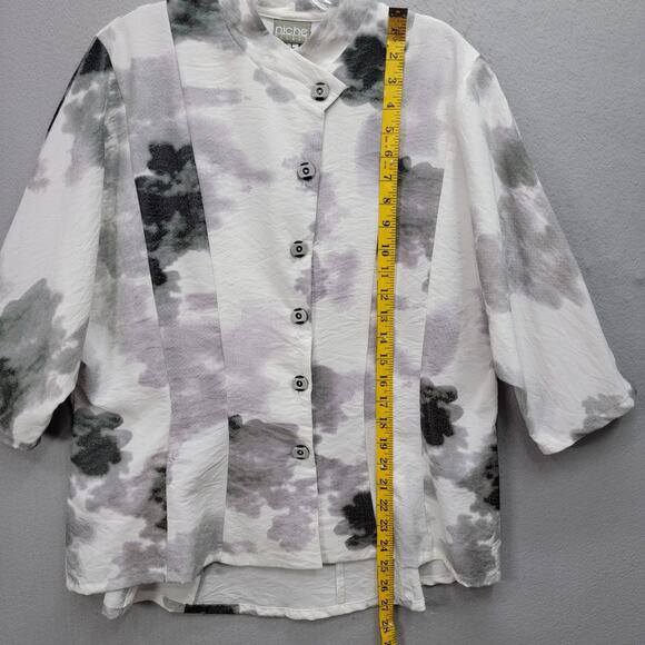 NICHE CLOUD PRINT BLOUSE, SIZE L - Picture 6 of 6